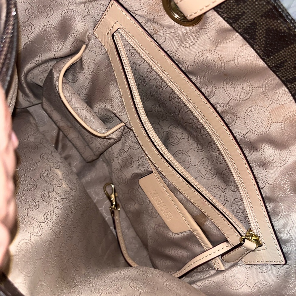 āMichael Kors Large Tote Bag | Brown Logo | Everyday Bagā - Picture 7 of 8